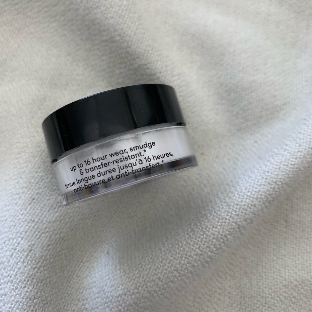 Dermablend Loose Setting Powder - Picture 2 of 2